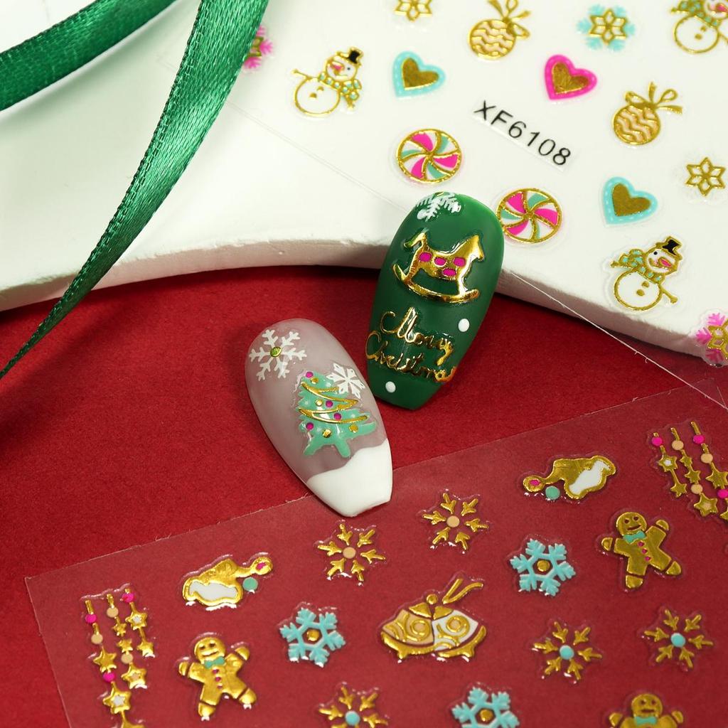 30 szt. Złote Świąteczne Płatki Śniegu Naklejki na Paznokcie Dekoracja DIY Choinka/Gwiazda/Łoś/Święty Mikołaj/Rękawiczki Materiały do Nail Artu