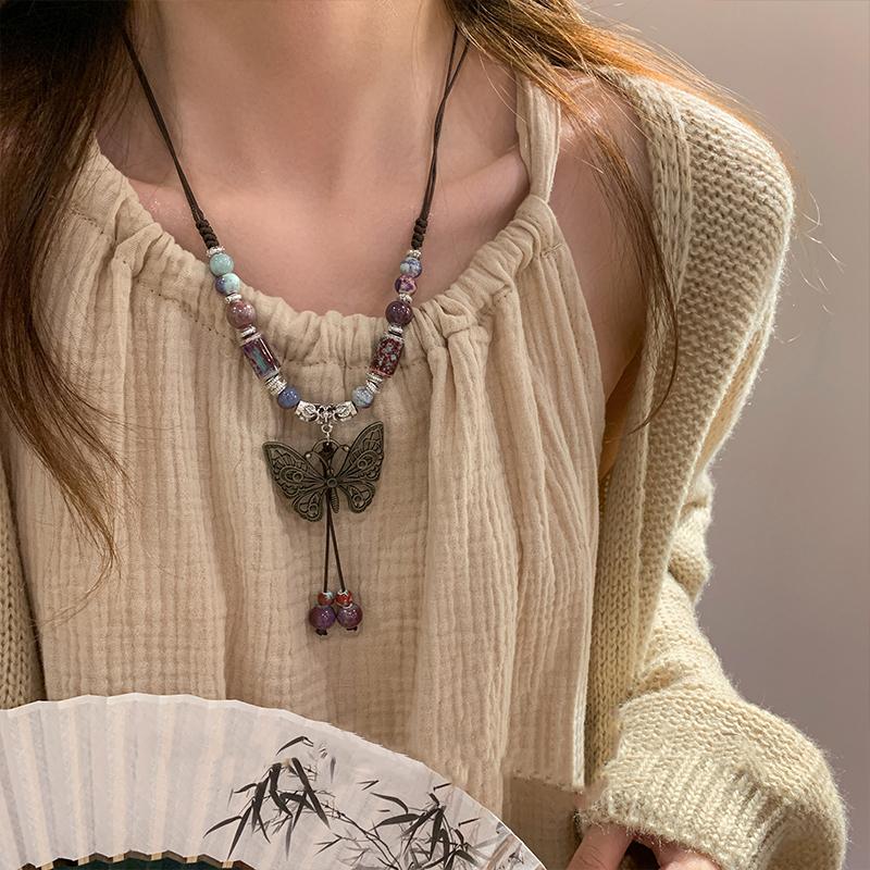 New Chinese Style Black Lion Necklace Women's Sweater Chain Fashionable Cool Luxury Minimalist Retro Titanium Steel Pendant