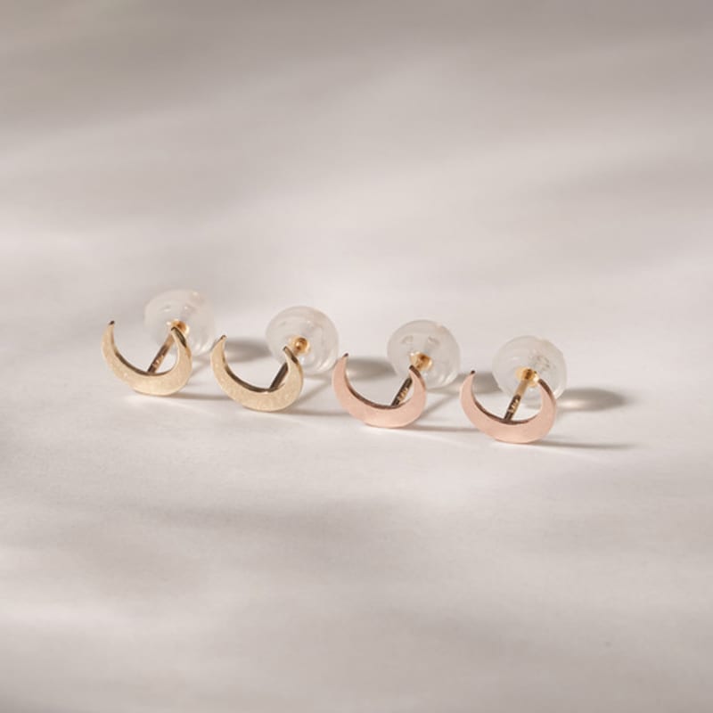 JEWNEL 14K Simple Bold Moon Piercing Earrings