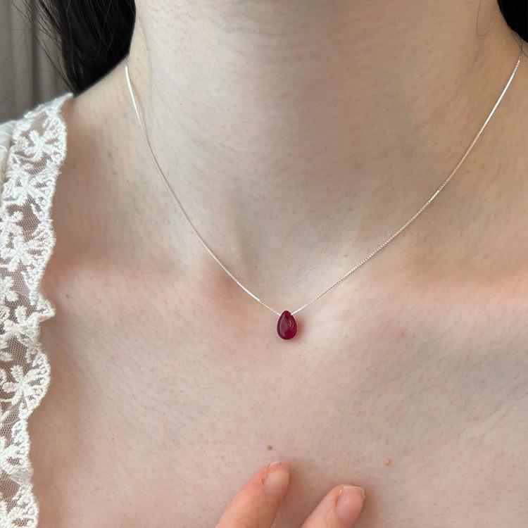 New Chinese Style Red Bean Teardrop Pendant Necklace, Women's Red Clavicle Choker 2025