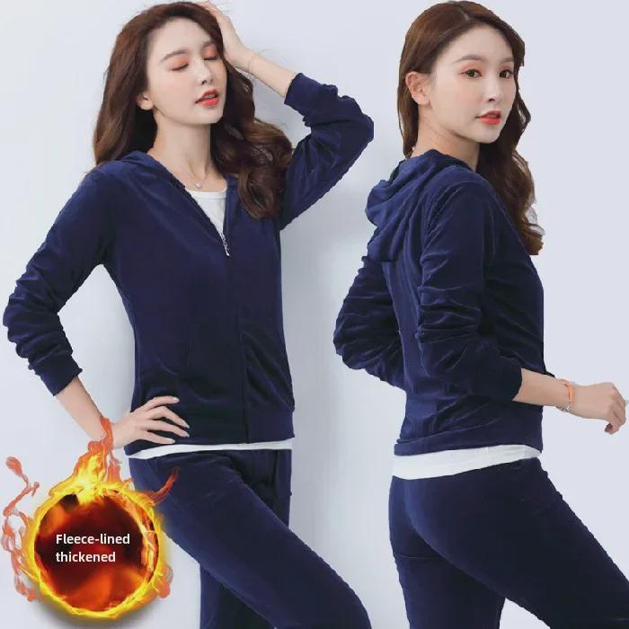 Dámská zimní sportovní dvoudílná souprava ze zlatého sametu: Stylový svetr a kalhoty se širokými nohavicemi