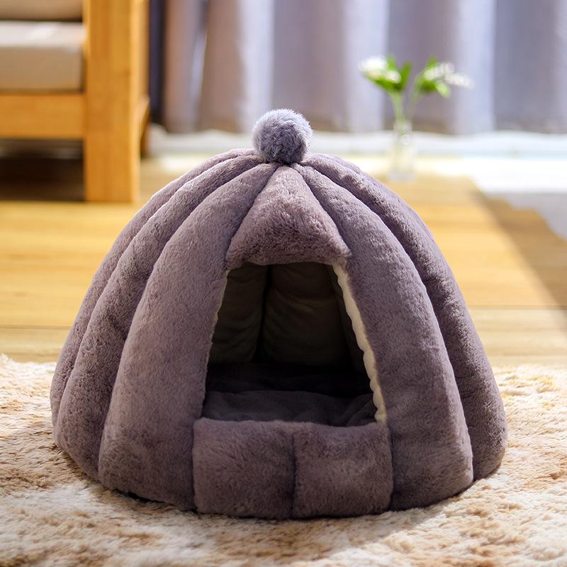 Luxury Outdoor Dog Kennel & Cat Villa Bed