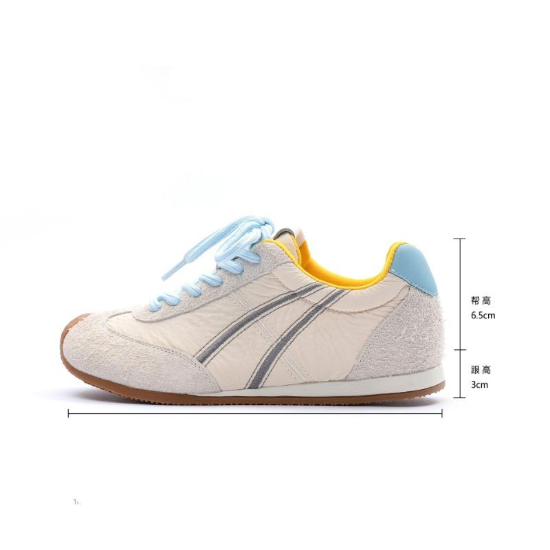 

Women s little white shoes new spring and summer flat-bottomed versatile sports and leisure board shoes 35