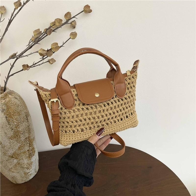 IELGY Woven Dumpling Bag Portable Straw Shoulder Messenger Bag