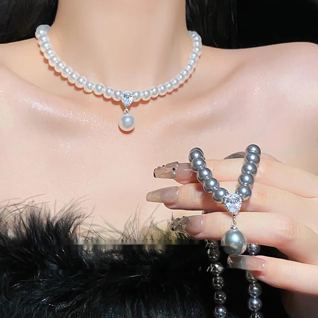 Sparkling Collarbone Imitation Pearl Beaded Choker Necklace 8MM Pearl Rhinestone Teardrop Pendant Statement Jewelry for Women