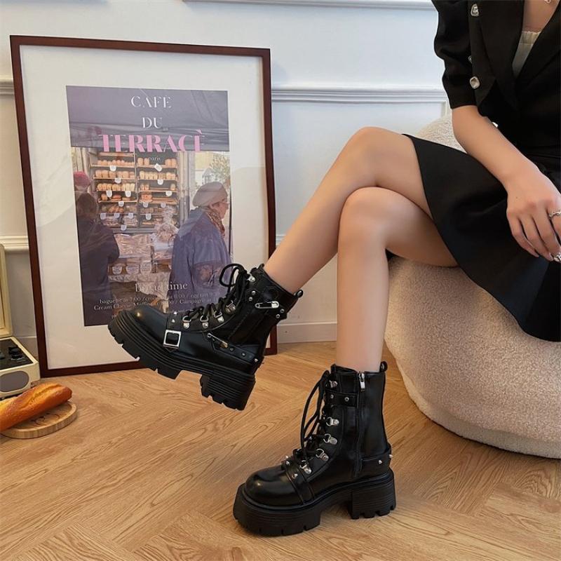 Yeni Gotik Tarz Platform Kadın Orta Boy Çizmeler Kışlık Dolgu Topuk Rahat Kadın Motosiklet Botları Ayakkabılar