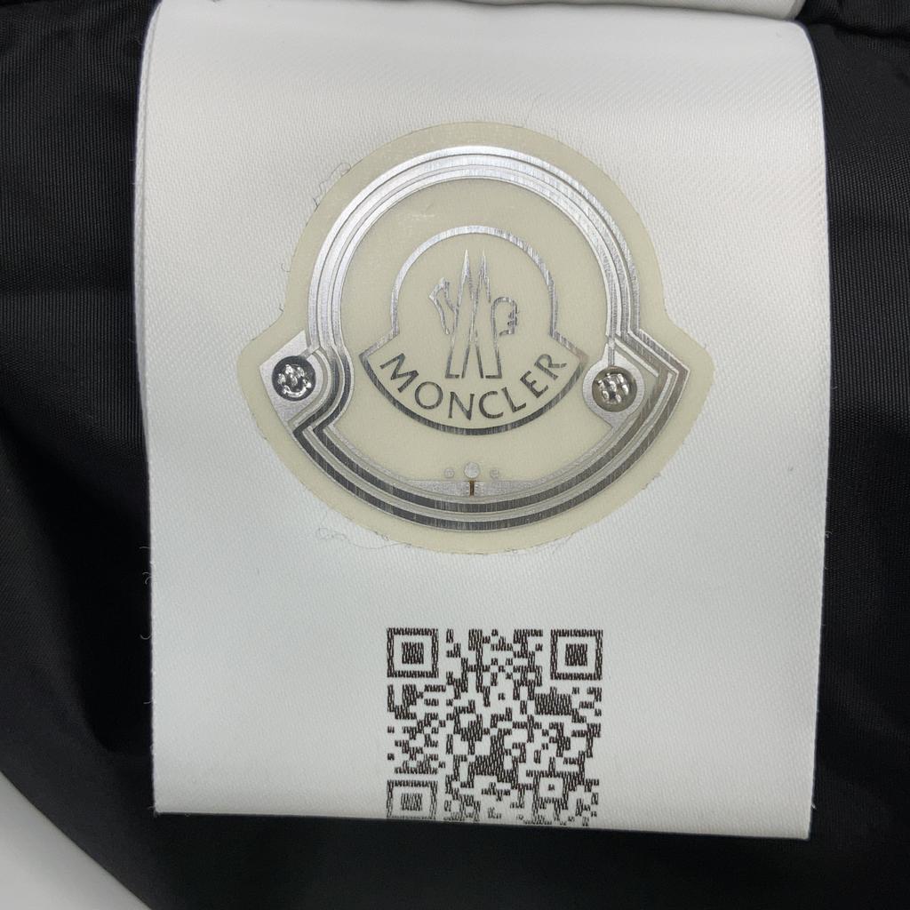 Moncler D10914163405 JEANCLAUDE Nylon Kapuzenjacke 3 schwarz Gebraucht