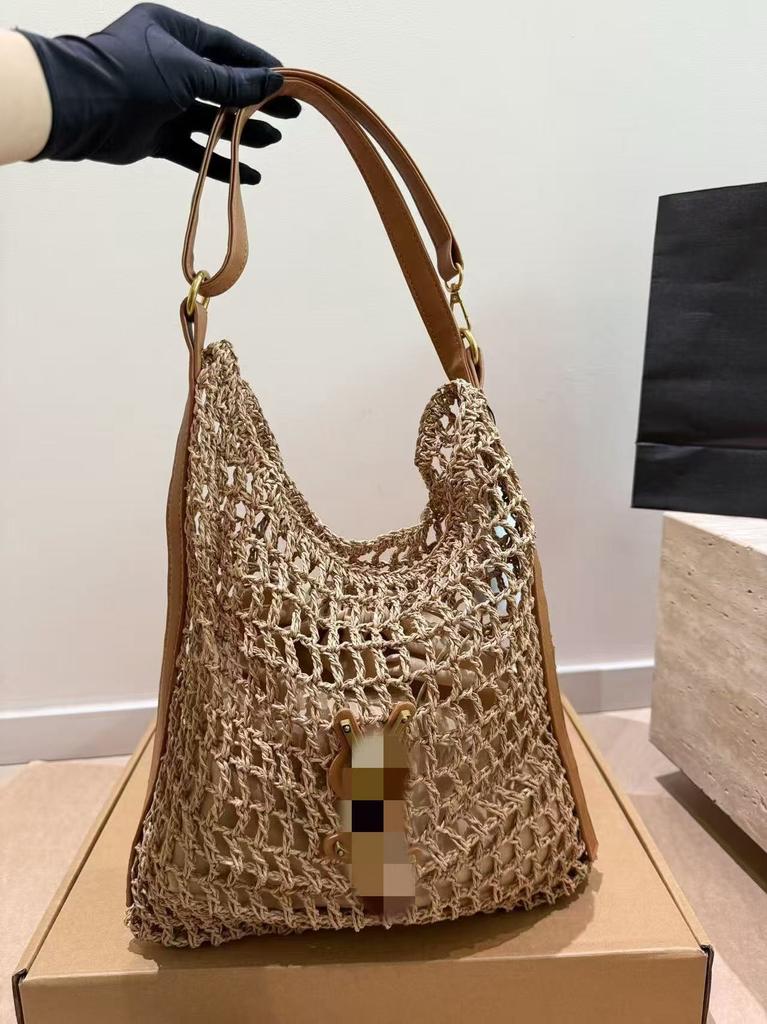 New Seaside Vacation Large-capacity Straw Woven Bag Women's Fashion Raffia Beach Bag Hollow Versatile Woven Bag