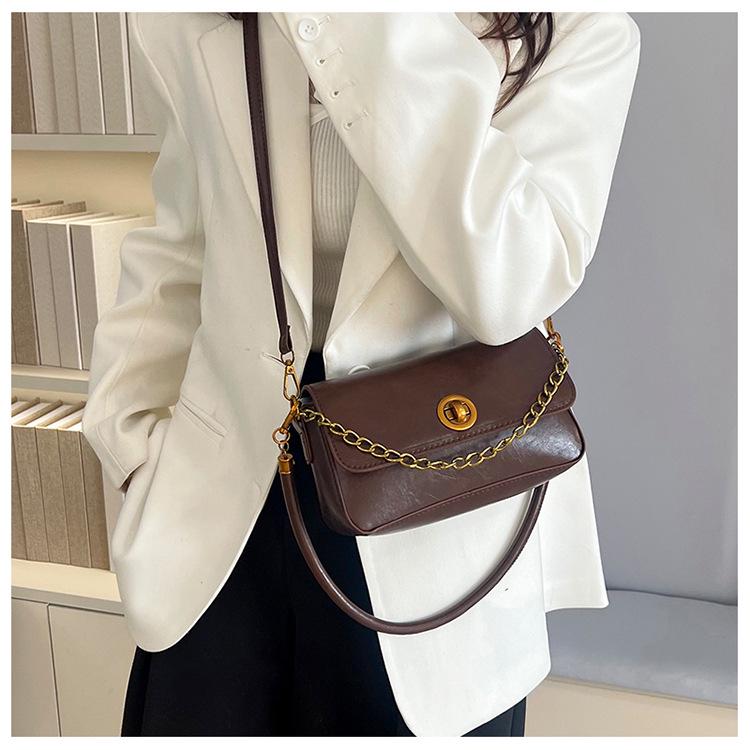 Chic Retro Small Square Shoulder Bag for Women - Stylish 2025 Spring Fashion Crossbody for Commuting