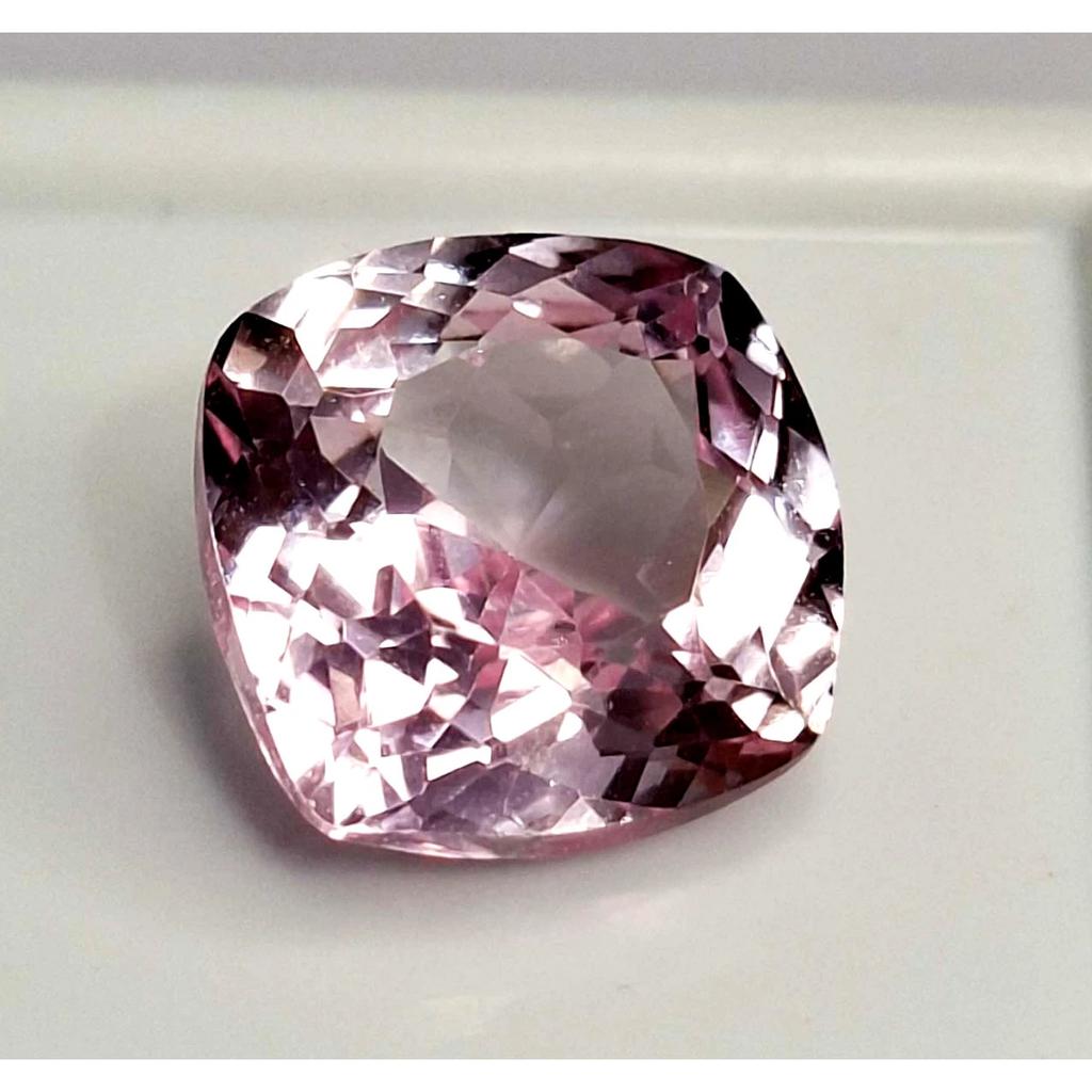 Beautiful Natural Baby Pink Morganite 7-9 Ct Cushion Cut Certified Gemstone