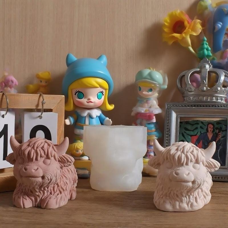 Highland Yak Candle Cup Silicone Mold for Epoxy Resin DIY Harvest Festival Scottish Cow Flower Pot Gypsum Decoration