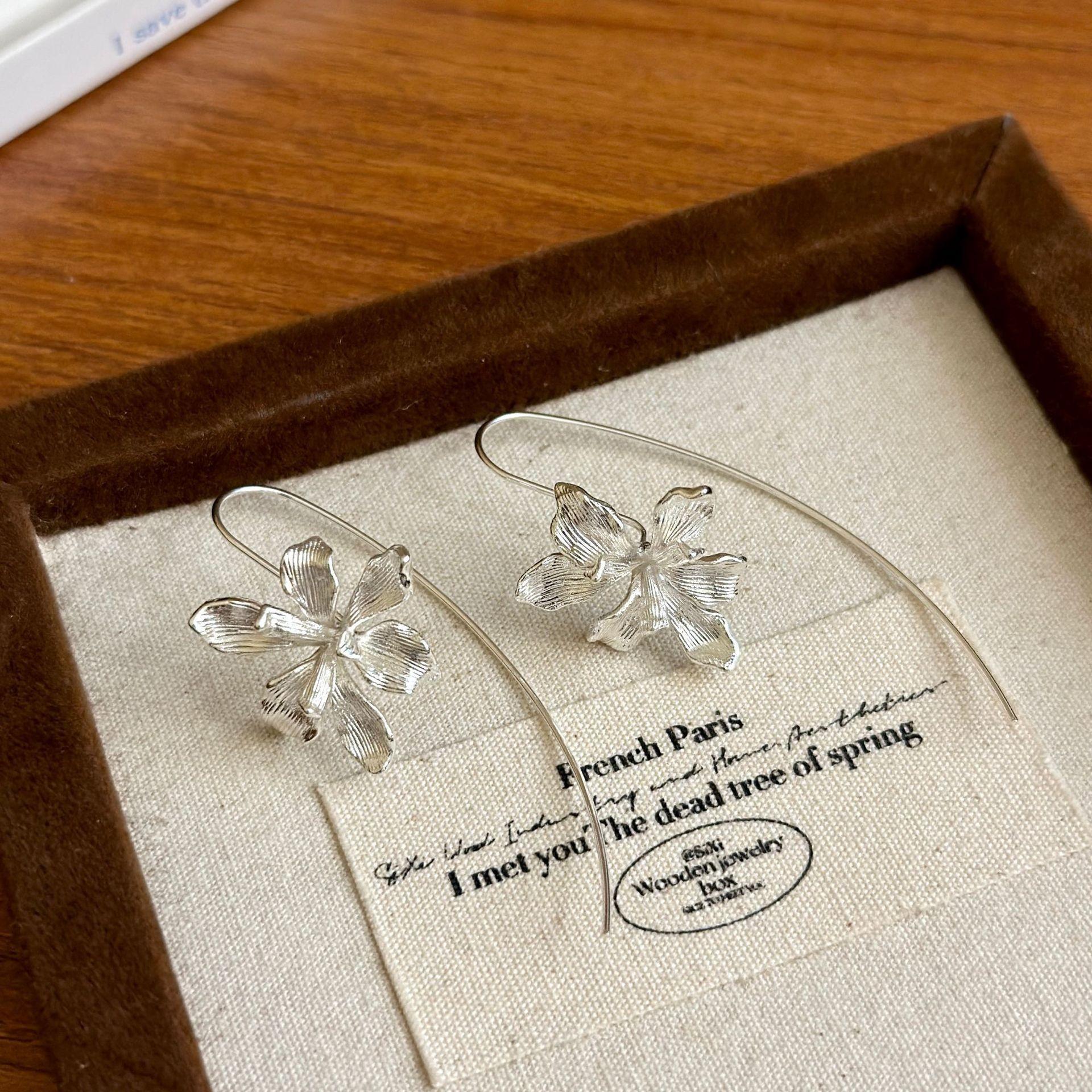 

Элегантные металлические серьги-крючки с цветком женские французские изысканные цветочные темпераментные серьги-подвески свадебные украшения подарок как