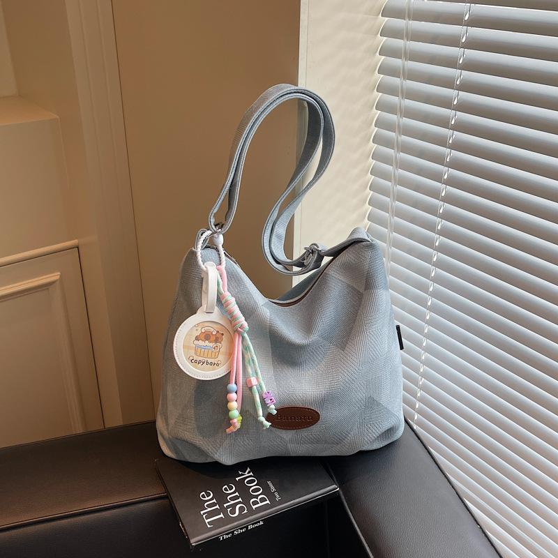 

Нишевая популярная большая вместительная сумка-тоут для поездок на работу женская 2025 новая модная сумка через плечо с цветовой блокировкой, сумка-мессенджер высокой ценности no pendant коричневый