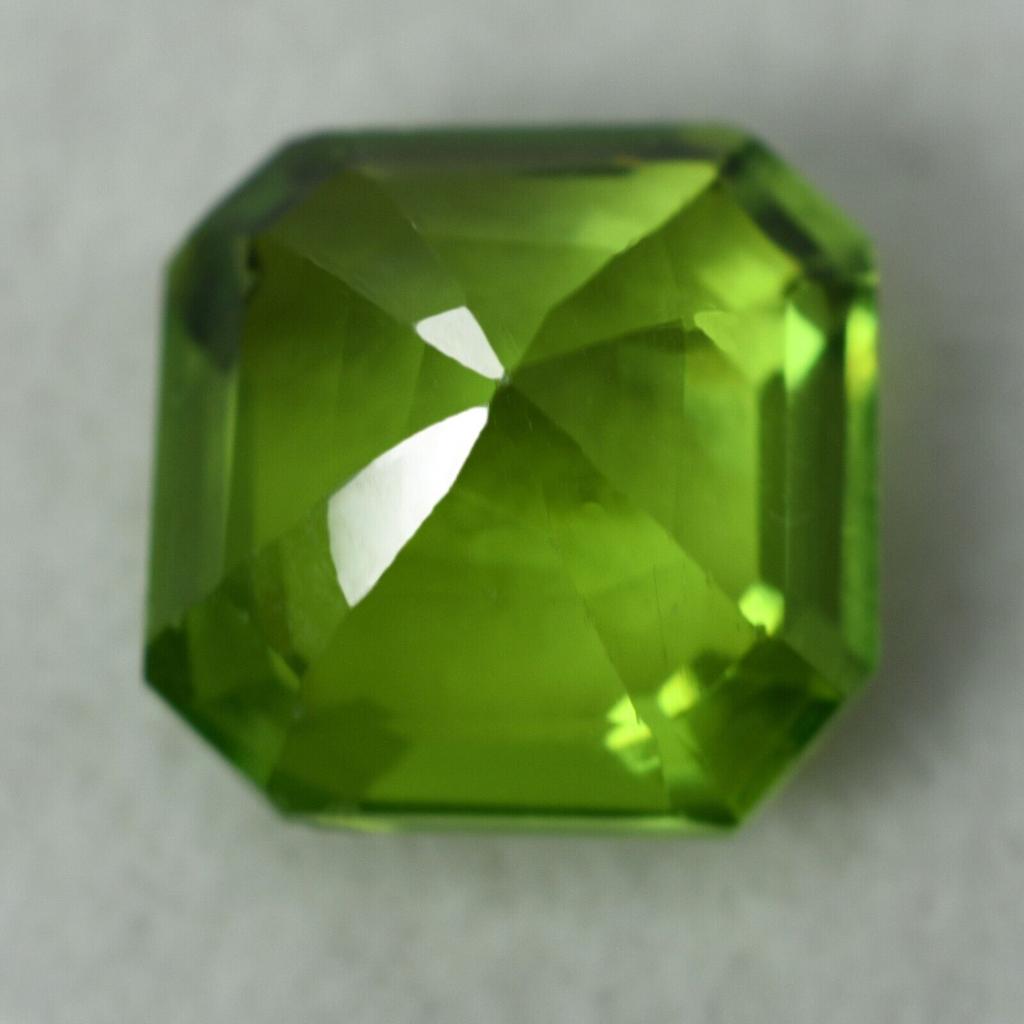 9.60 Ct NATURAL Green Peridot   Square Cut Loose Gemstone for Jewelry