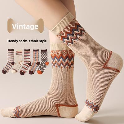 Chaussettes mi-mollet en coton double aiguille double boucle pour femmes, automne et hiver, chaussettes pour femmes absorbant la transpiration, respirantes et résistantes à l'humidité, style ethnique