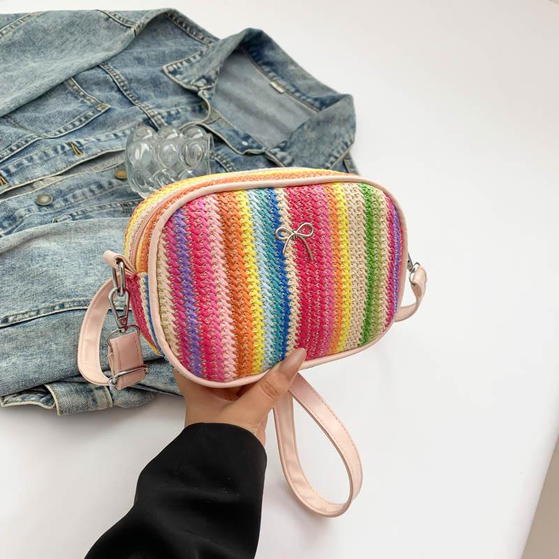 Trendy 2024 Summer Retro Fashionable Simple Shoulder Bag With Unique Stitching Details розовый