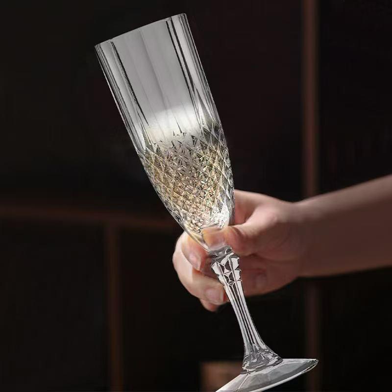 

Vintage Embossed British Champagne Flute - Red Wine & Juice Plastic Cup 6oz