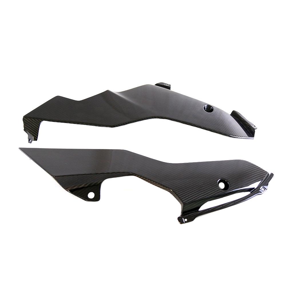 Yamaha R6 Carbon Fiber Mod Kit: Fuel Tank Cap & Rear Fender (2017+)