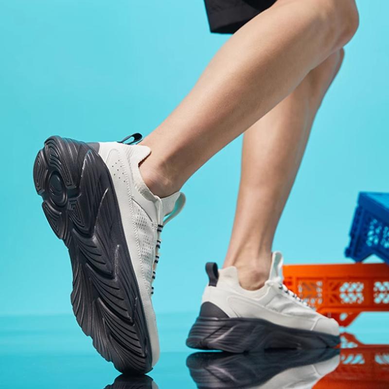 Anta City Trace 2 Mesh Cushioning Height Increasing Low Top Running Shoes Men Running Shoes White Gray 912125568-3