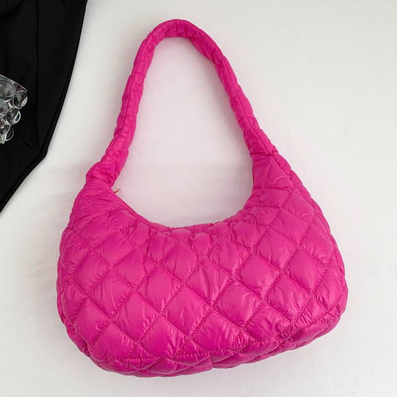 Fashion diamond shoulder bag women's winter new casual solid color messenger bag simple personalized dumpling bag women