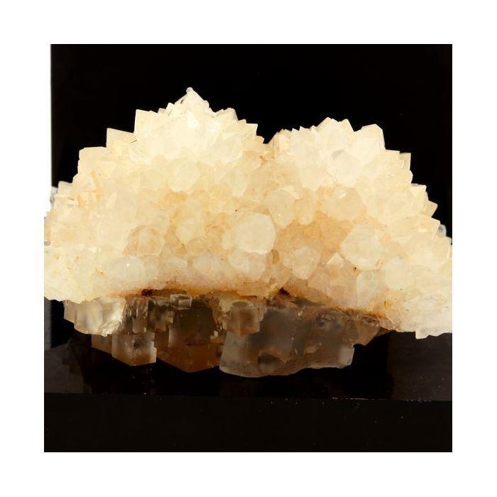 Fluorite + Quartz 183.3 carats