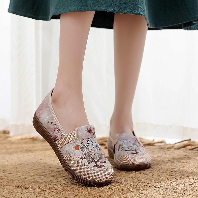 New Style Non-Slip Linen Fisherman Shoes - Comfortable, Soft-Soled Beijing Cloth Shoes for Middle-Aged Women