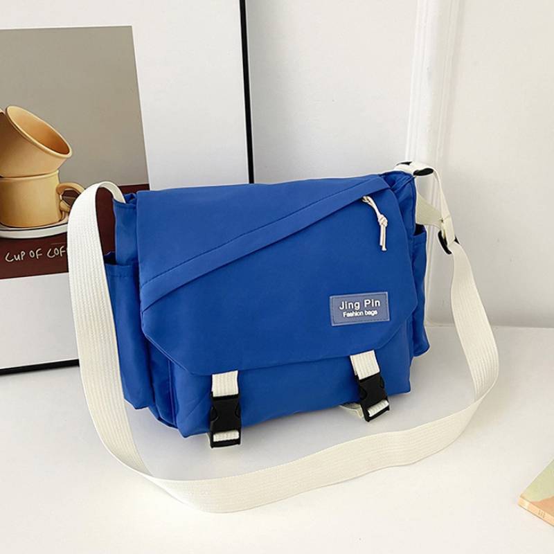 Large Capacity Crossbody Bag For Women With Canvas Material And Vintage Style