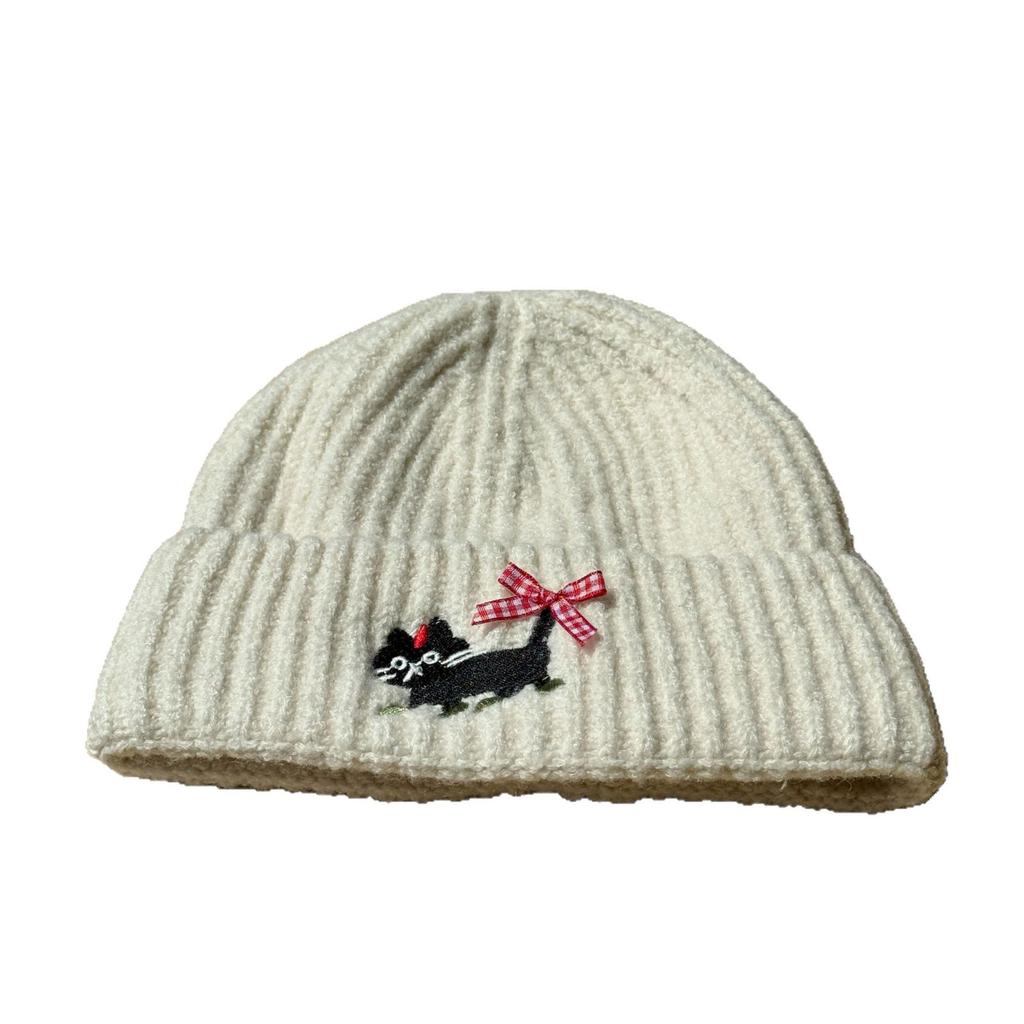 New Woolen Cute Puppy Embroidered Knitted Hat for Women in Autumn and Winter Japanese Style Warm and Versatile Small Pullover Hat with Face