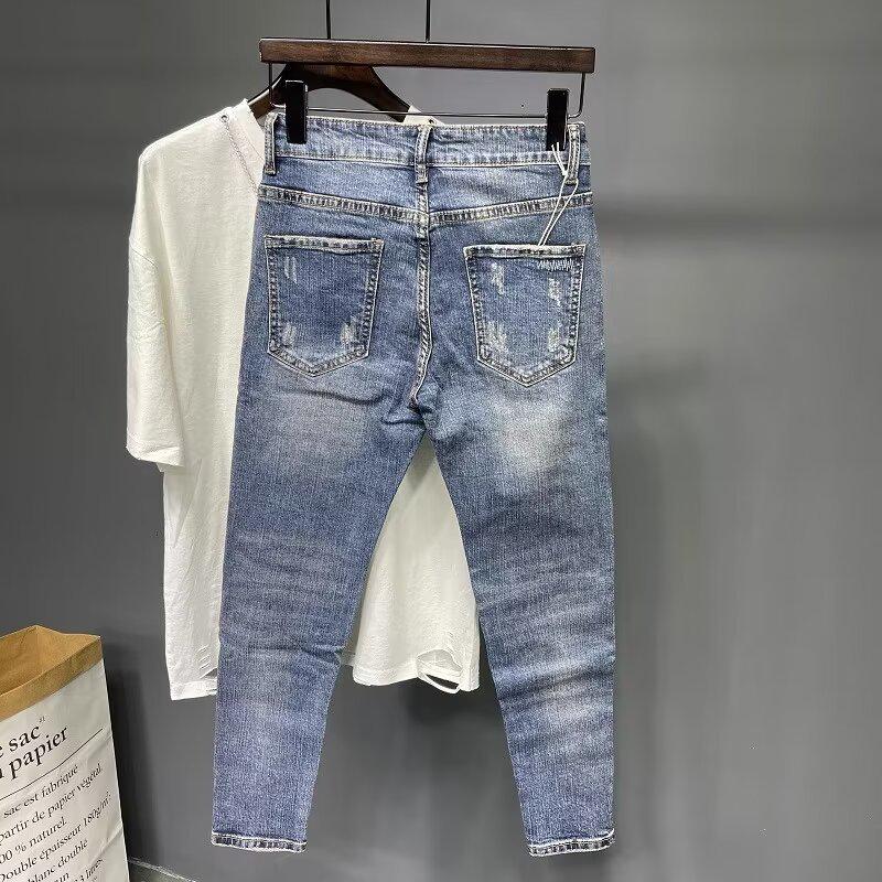 Men's 2024 Trendy American Retro Blue Slim-Fit Washed 9-Point Jeans