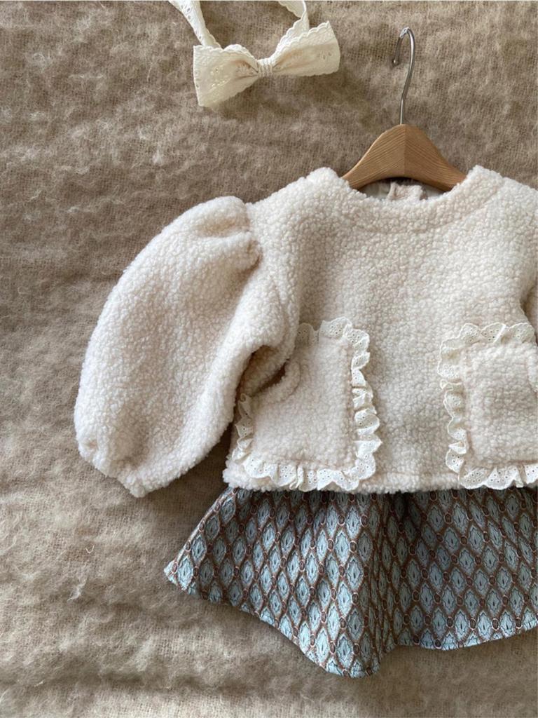 Cozy Baby Winter Outfit: Plush Top with Big PP Pants