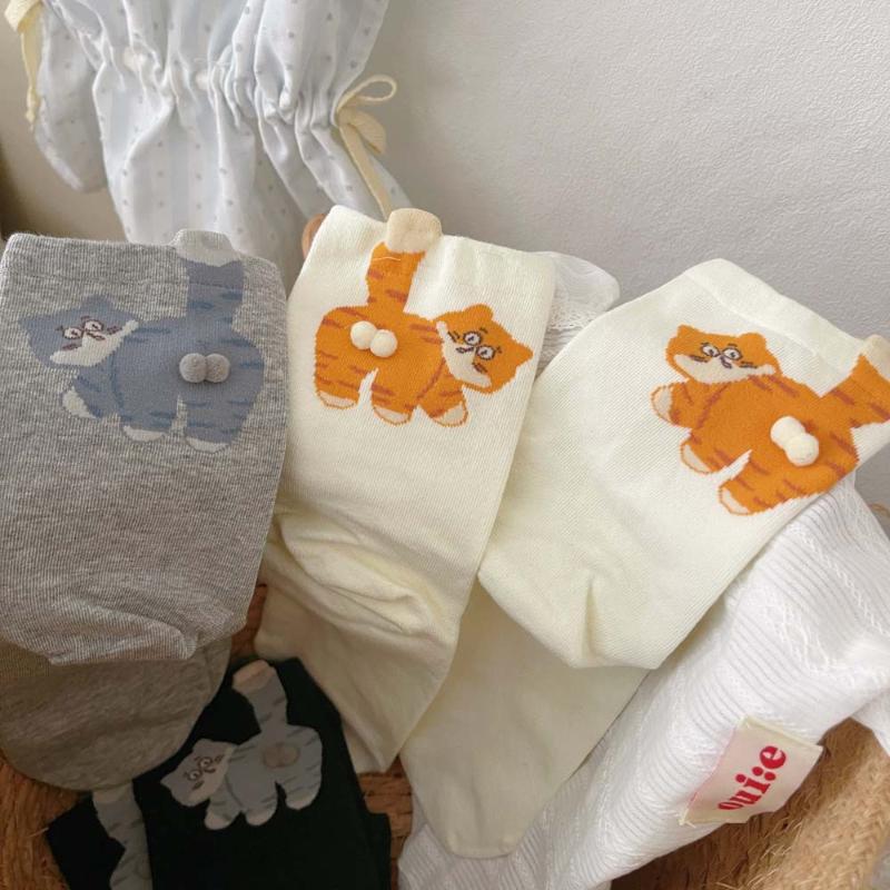 1/2 Paar Cartoon Niedliche Katze Bälle Sportsocken Für Damen Mädchen Sommer Mittelrohrsocken Lustige Cartoon Katze Ding Glocke Ball Socken