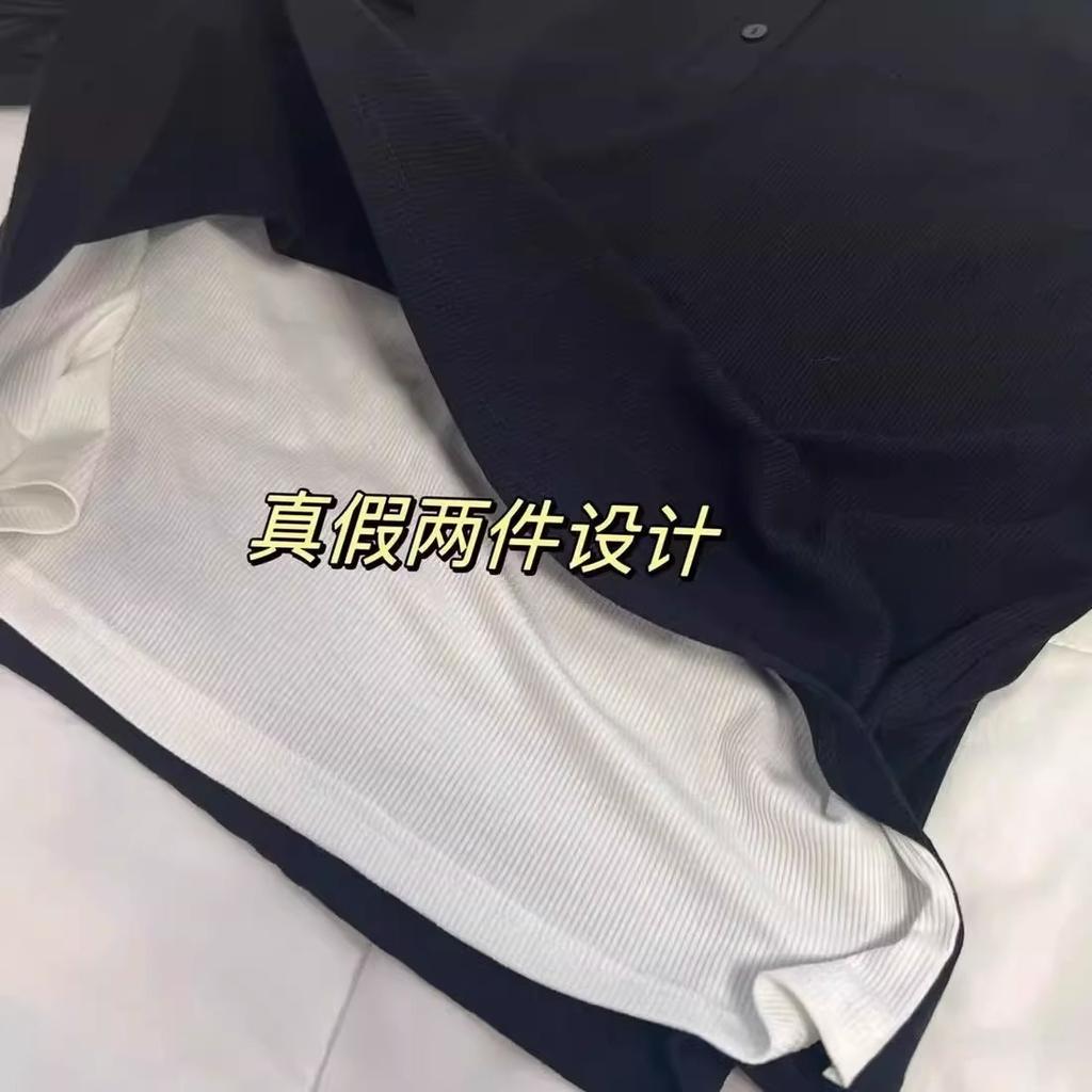 Small-breasted fake two-piece T-shirt women's long-sleeved early autumn design sense niche contrasting color loose top with bottoming shirt