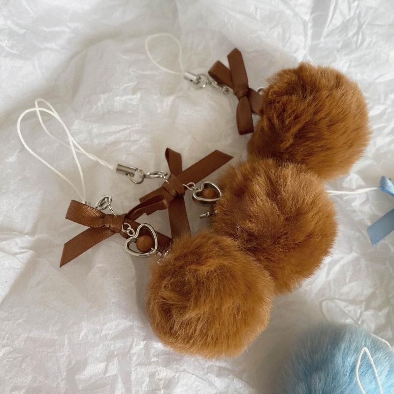 Cute Fluffy Fur Pompom Keychain Soft Faux Rabbit Fur Ball Key Chain Car Key Ring Women Charm Bag Star Pompom Pendant Jewelry