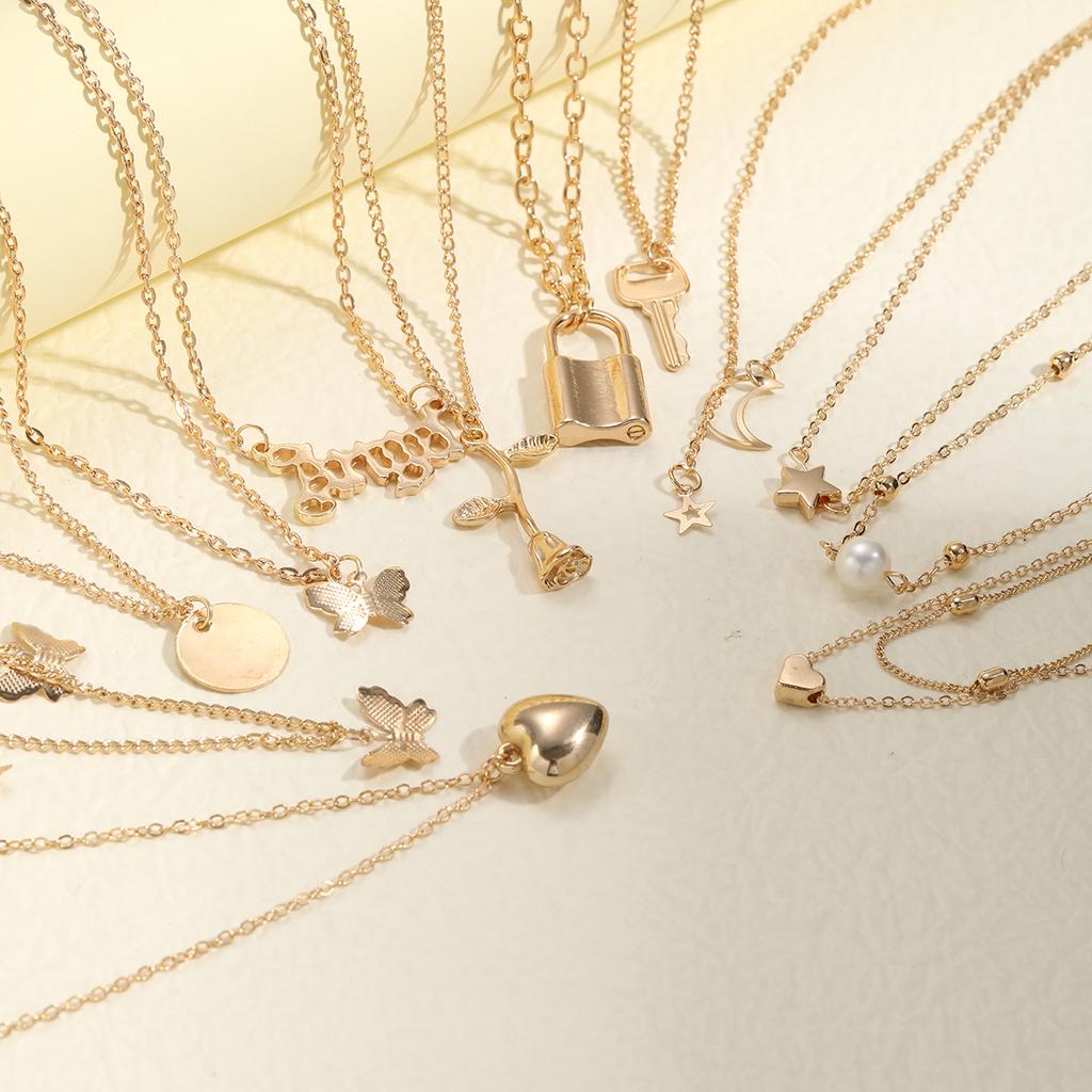 9 Pcs Simple Choker Necklaces for Women Fashion Love Heart Star Pendant Layered Necklace Jewelry Gift European and American