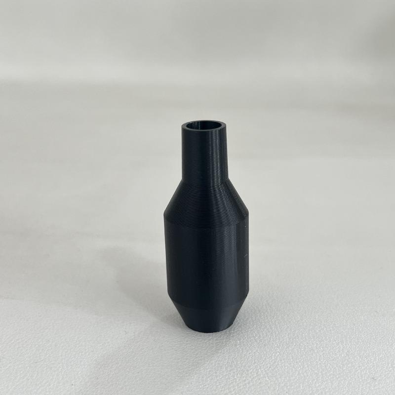 The Garden Hose with The Oscillating Suction Tube Has Low Flow Resistance.