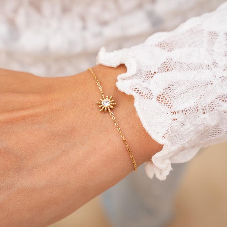 European-American Fashion Heart-Shaped Zirconia Gold-Plated Adjustable Bracelet