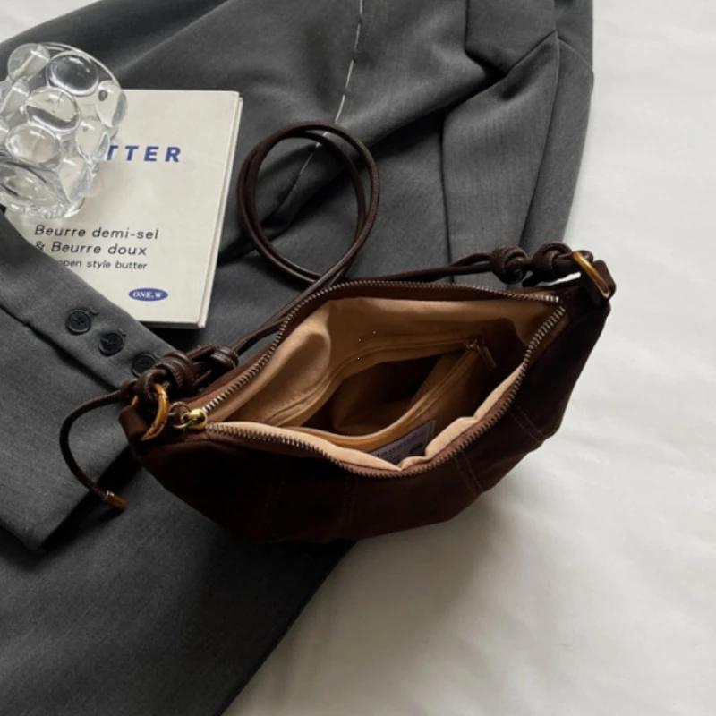 Solid Color Retro Shoulder Bag Women's Fashionable Simple Crossbody Bag Dumpling Bag Daily Commuting Armpit Bag Mobile Phone Bag Women Horn Bag