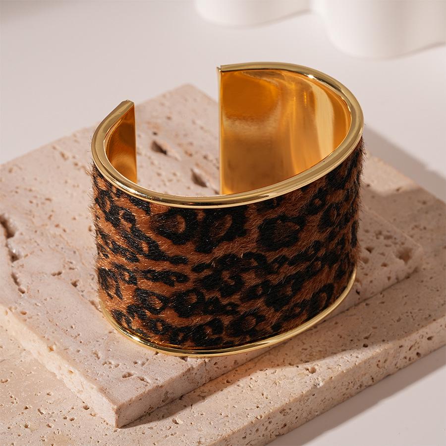 

Европейский и американский винтажный кожаный геометрический браслет-манжета с леопардовым принтом