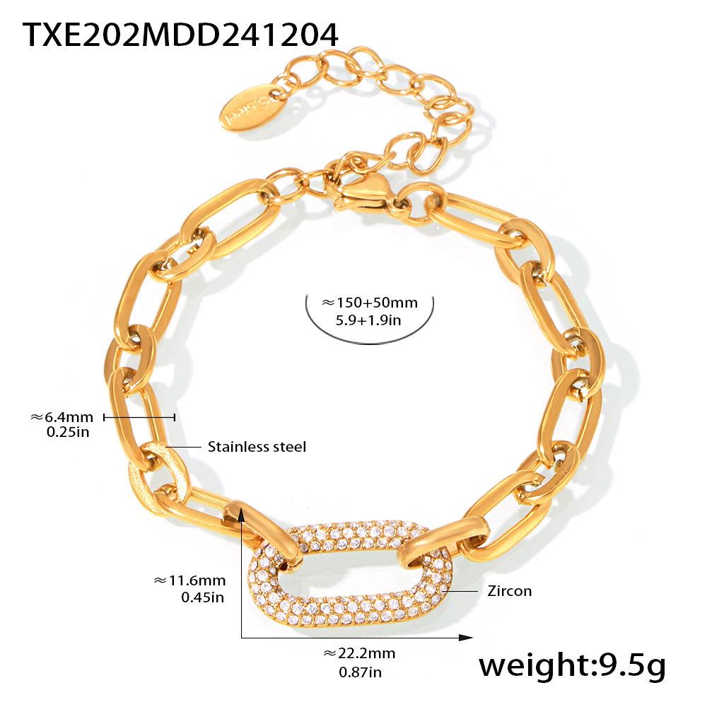 Qiong Yao Titanium Steel Jewelry Set: Stainless Steel Zirconia Clavicle Necklace and Bracelet, European Simple Exquisite Style.