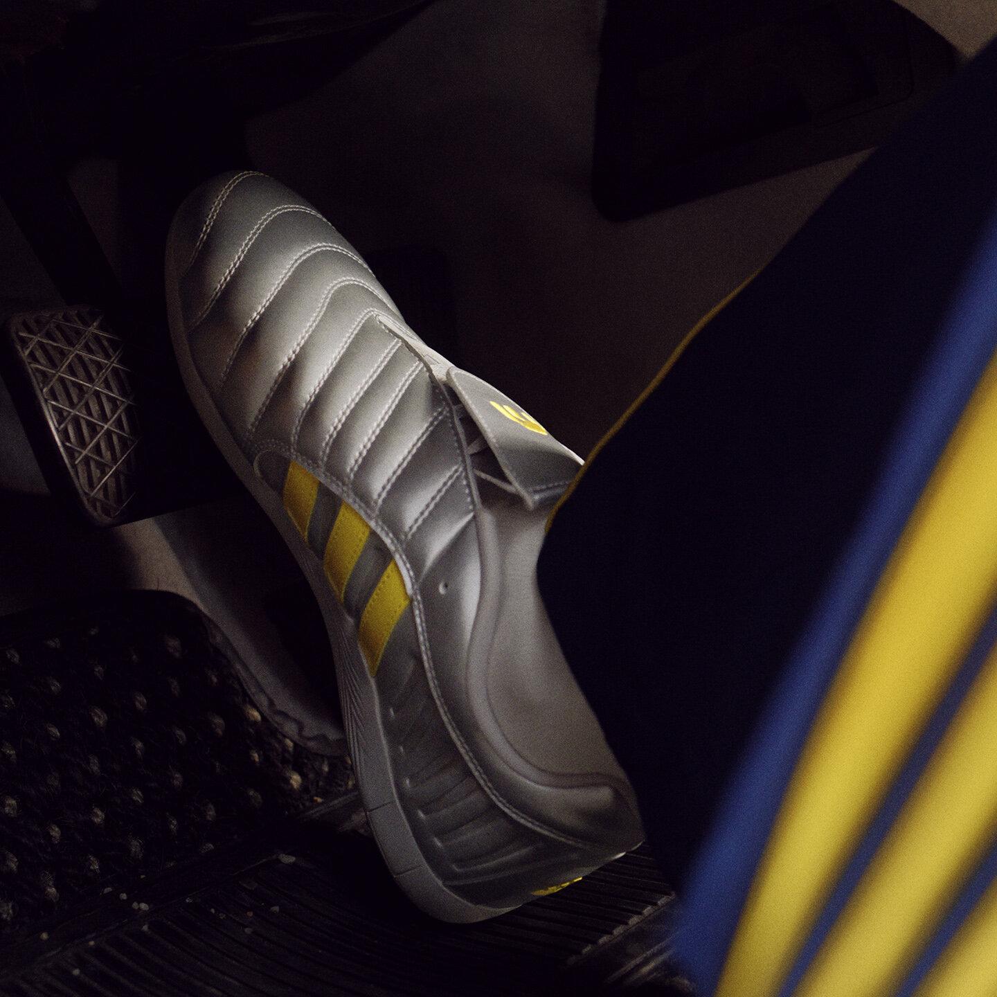 adidas Elite Mei Miaou Silver Metallic Hazy Yellow (Women s) 38