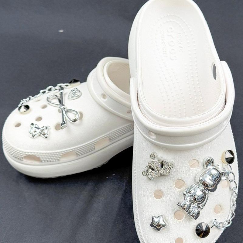 8PCS Fashion Shoe Charms Set Accessories Hole Shoe Buckle Cartoon Bear Rivet Chain DIY 3D Shoes Decorations