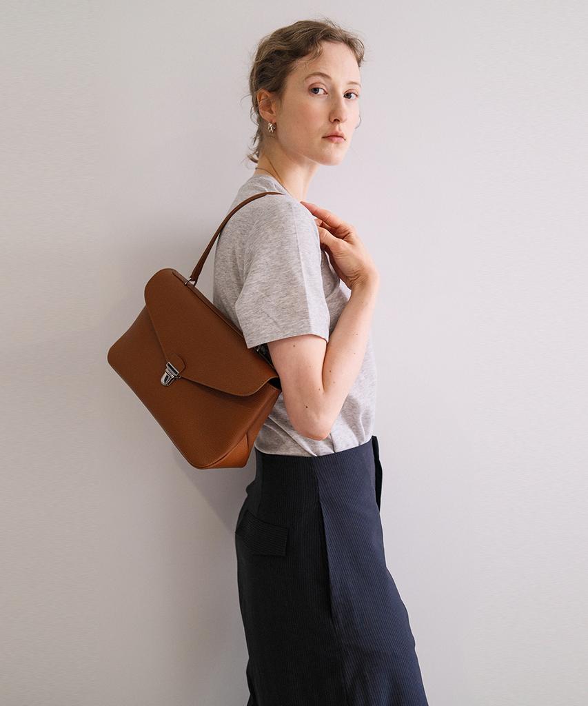 Reframe Top Handle Bag Series Offle Leather Tan