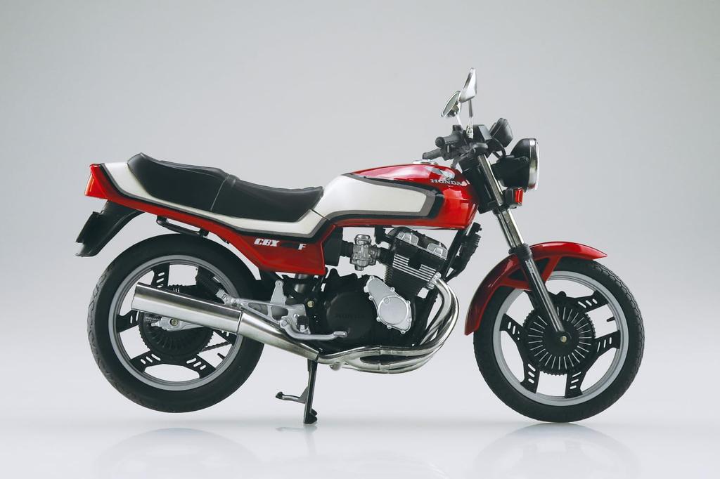 Aoshima Bunka Kyozai Scale Complete Honda CBX400F Motorcycle In Candy Ala Moana Shell White (AOSHIMA) 1/12 Red/Pearl