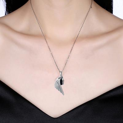 1 Paar Paar-Halsketten, Flügelform, Magnetverbindung, Liebessymbolisierung, Dämonenengel, passende Halskette, Valentinstagsgeschenk, Anhänger-Halskette