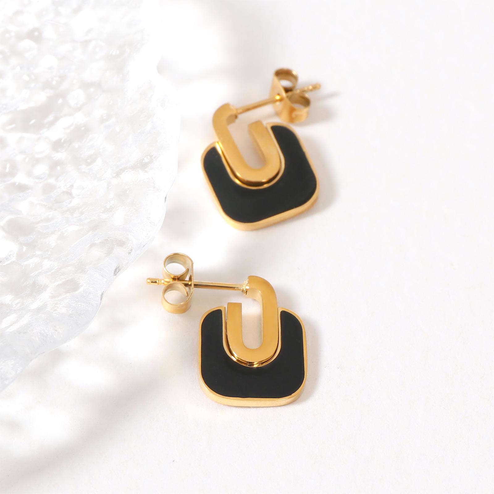 

Retro Geometric Drip Oil Earrings: Women s Niche High-End European & American Luxury Studs 18K чёрный