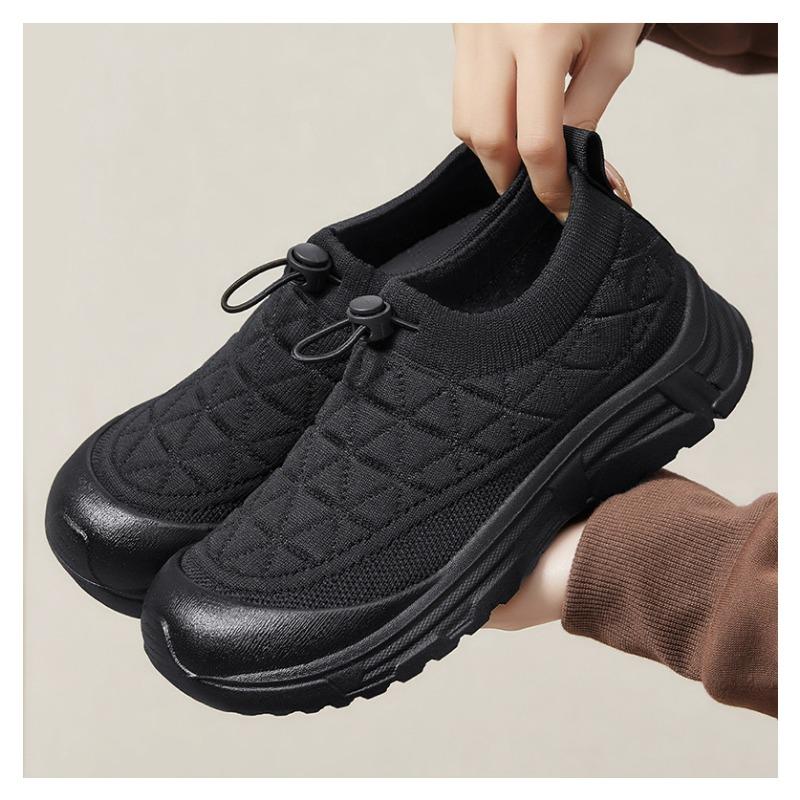 Women's Spring Soft-Soled Comfortable Slip-On Casual Shoes, Traditional Cloth Style Fashionable Senior Footwear.