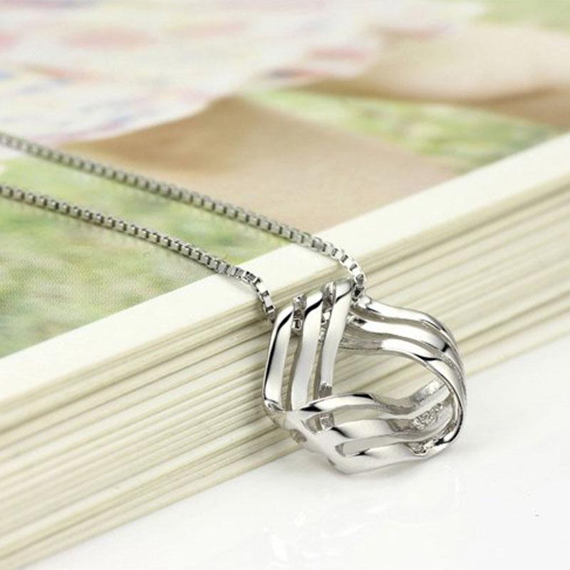 Korean Fashion Imitation Silver Zircon Pendant Necklace for Women