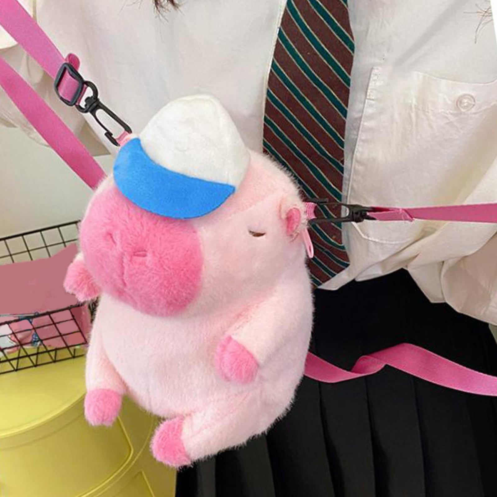 

Рюкзак Capybara Plush — необычный рюкзак с животным принтом розовый