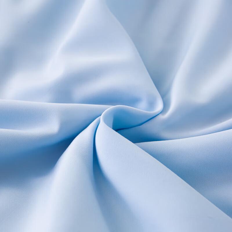 PAUI DAVID Aivi Bentley Blue All-Season Comfort Quilt