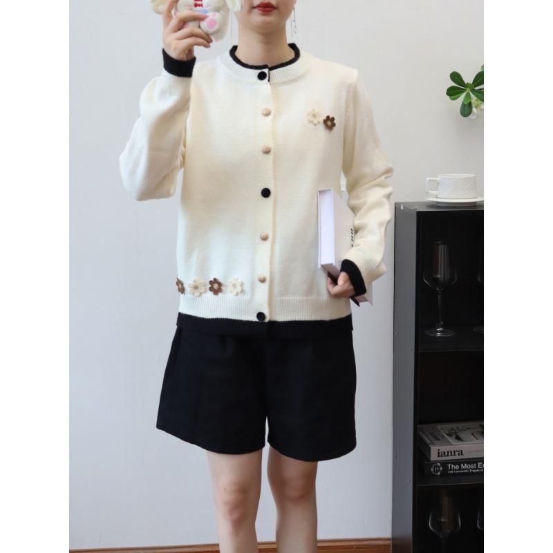 Three-dimensional Flower Crew Neck Knitted Cardigan Women's Autumn and Winter New Loose and Versatile Color Matching Sweater Jacket
